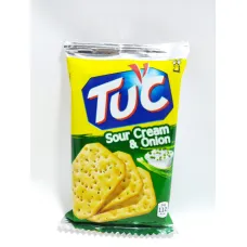 Tuc sour cream & onion
